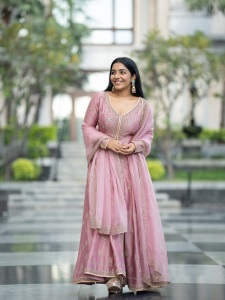 rajisha-vijayan-new-photoshoot-006