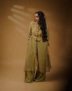 rajisha-vijayan-new-photoshoot-020