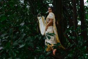 rajisha-vijayan-viral-onam-photoshoot-pics-002