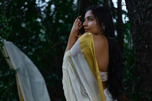 rajisha-vijayan-viral-onam-photoshoot-pics
