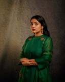 rajisha-vijayan-trending-neck-style-for-party-outfit-in-green-colour-005