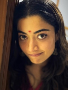 1_rashmika-mandanna-in-vijayadashami-look-photo-001