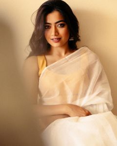 rashmika-look-in-saree-photos-001