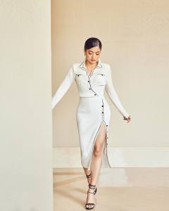rashmika-mandanna-Ribbed-Knit-Dress-004