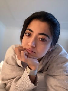 rashmika-mandanna-home-look-makeup-photos-005