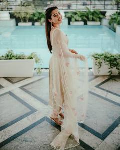 rashmika-mandanna-in-glitter-dress-images-003