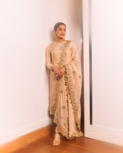 rashmika-mandanna-in-gold-colour-party-wear-simple-churidar-photos-006