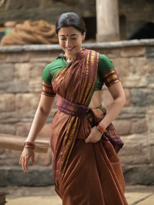 rashmika-mandanna-in-jayamma-look-photo-003