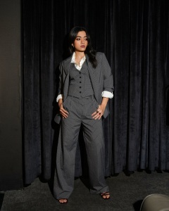 rashmika-mandanna-in-loose-pants-with-jacket-photos-005