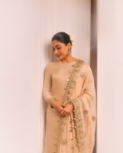 rashmika-mandanna-latest-photos-in-salwar-suit-pics-002