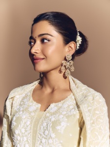 rashmika-mandanna-latest-trendy-photos