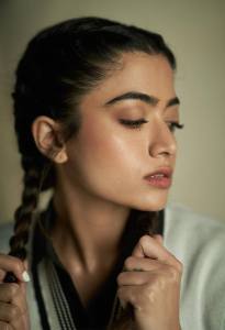 rashmika-mandanna-new-photos-hd-002
