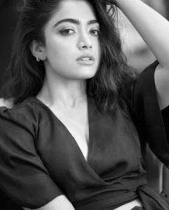 rashmika-mandanna-new-photos-in-black-and-white-005