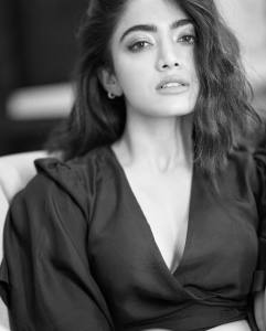 rashmika-mandanna-new-photos-in-black-and-white-006