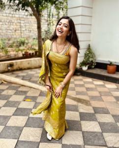 rashmika-mandanna-new-photoshoot2354-001