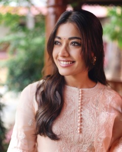 rashmika-mandanna-new-stills-and-photos-003