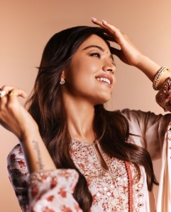 rashmika-mandanna-new-stills-and-photos-004