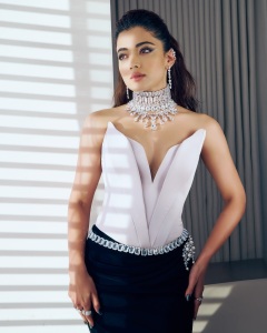 rashmika-mandanna-swarovski-photoshoot-003
