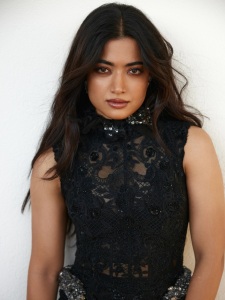 rashmika-mandanna-viral-dress-photoshoot-photos-007