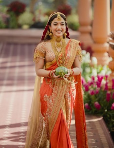 rashmika-mandanna-wedding-saree-and-ornaments-look-photos-003
