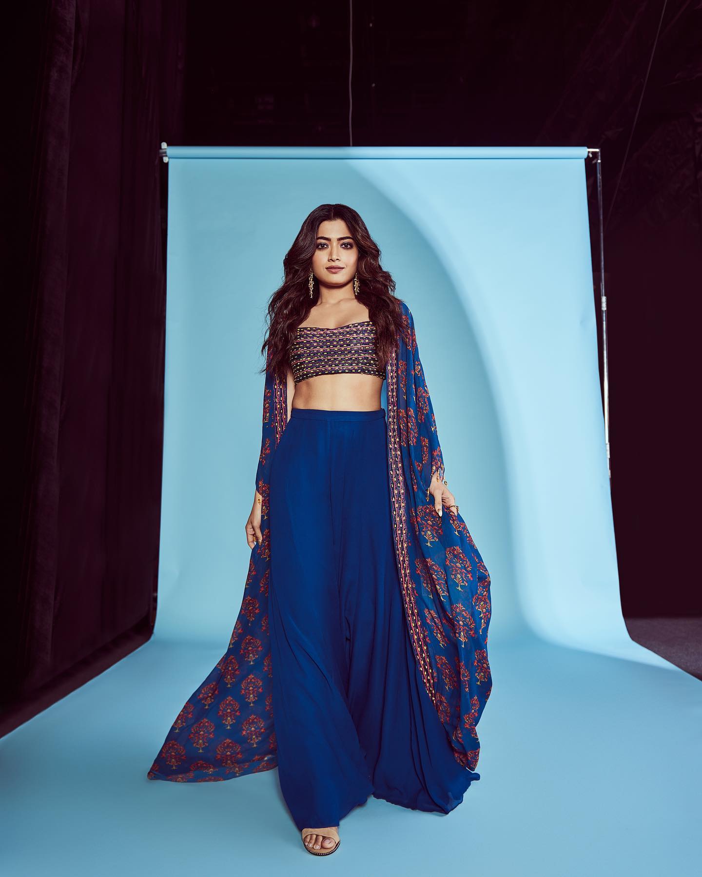rashmika-mandanna-Ribbed-Knit-Dress-003.jpg