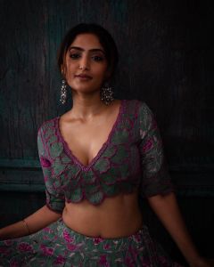 reba-monica-john-in-Purple-Poly-Dupion-Lehenga-With-Blouse-and-Dupatta-photos-002