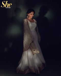 reba-monica-john-new-photoshoot-for-she-malayalam-2022-006