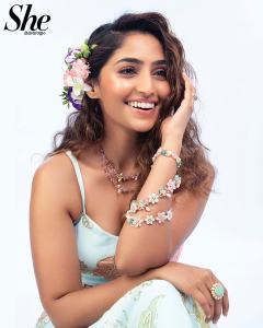 reba-monica-john-new-photoshoot-for-she-malayalam