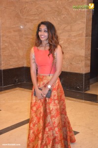 reba-monica-john-pics-453-00553