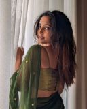 reba-monica-john-in-olive-green-saree-photos-002