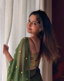 reba-monica-john-in-olive-green-saree-photos