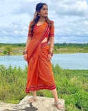 reba-monica-john-new-saree-photos-at-movie-location