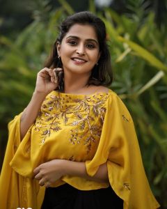 1_remya-nambeesan-photos-hd-002