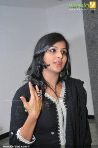 2592remya_nambeesan_latest_pics_13-004