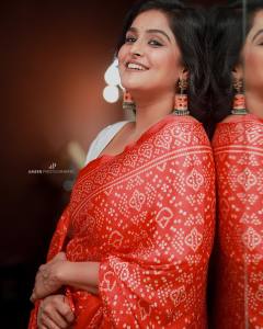 3_remya-nambeesan-latest-photos