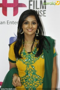 9767remya_nambeesan_latest_pics_88-002