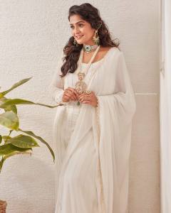 ramya-nambeesan-in-white-anarkali-churidar-photos-005