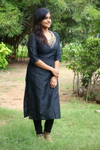 ramya-nambeesan-latest-photo-gallery-00510