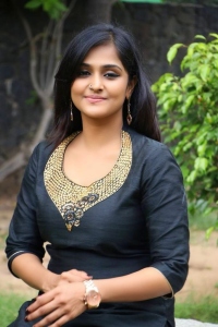 ramya-nambeesan-latest-photo-gallery-00963