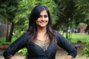 ramya-nambeesan-latest-photo-gallery66