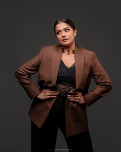 ramya-nambeesan-latest-photos-in-pants-and-brown-blazer-