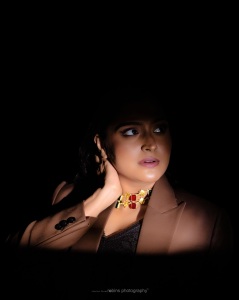 ramya-nambeesan-latest-photos-in-pants-and-brown-blazer-007