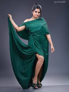 ramya-nambeesan-latest-photoshoot-002