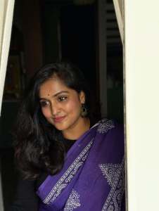 ramya-nambeesan-latest-photoshoot-010