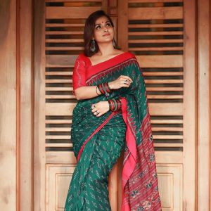 ramya nambeesan latest photoshoot in saree 012-009