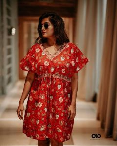 ramya-nambeesan-profile-photos-003