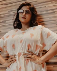 ramya-nambeesan-profile-photos-004
