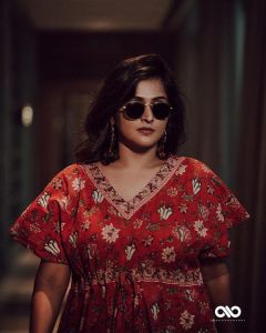 ramya-nambeesan-profile-photos-006