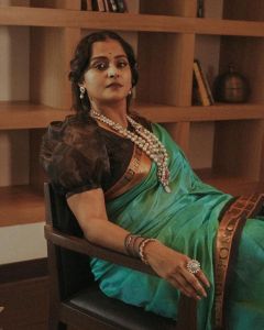 ramya-nambeesan-profile-photos-010