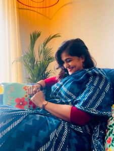 ramya-nambeesan-simple-makeup-ideas-photos-003